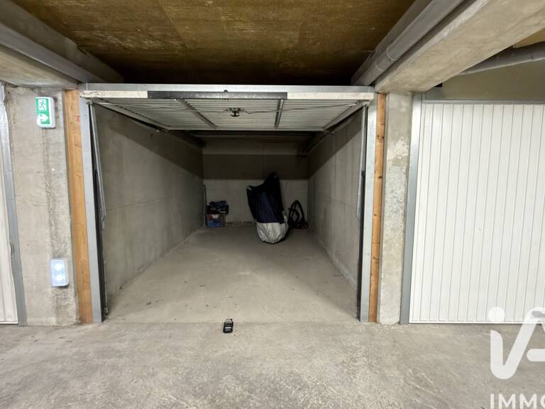 Vente Garage 14 m&sup2; — photo 1