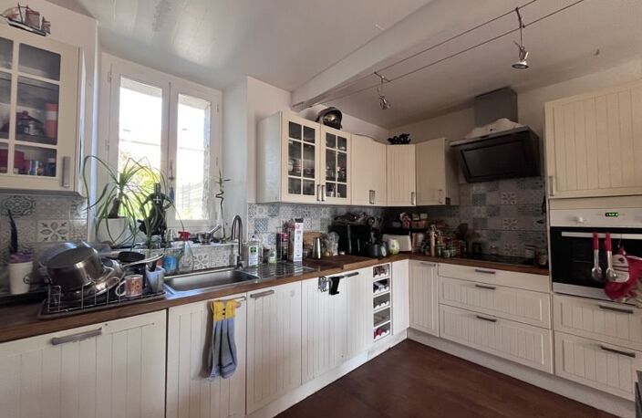 Maison en pierre de 5 pièces principales — photo 2