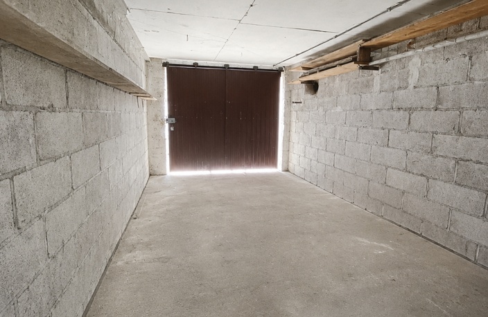 Vente Garage 15 m&sup2; — photo 2