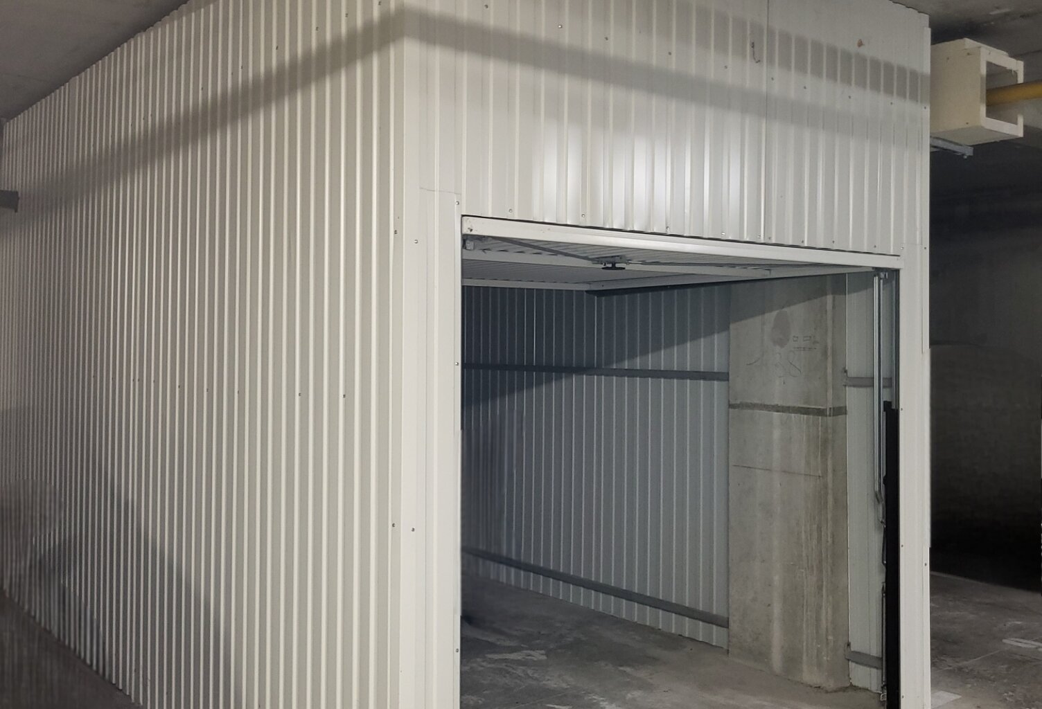 Vente Garage 14 m&sup2; — photo 1