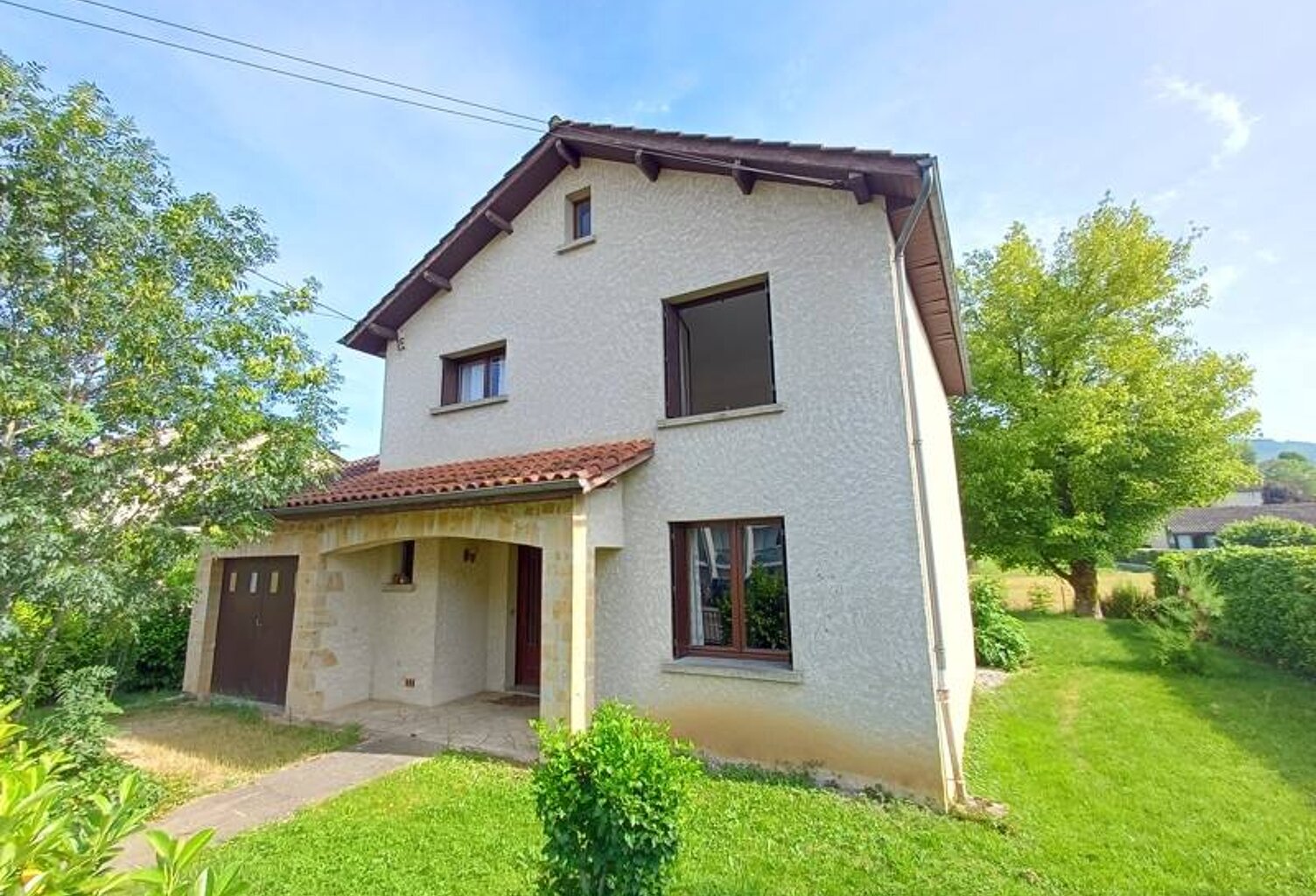 Vente maison 4 pièces 100 m² Saint-Céré (46400) — photo 1