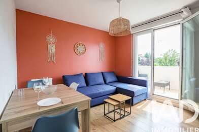 Appartement 2 pièces 815 €