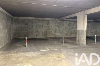 Garage  18600 €