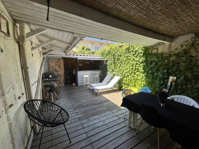Maison de ville de 5 pièces principales — photo du bien