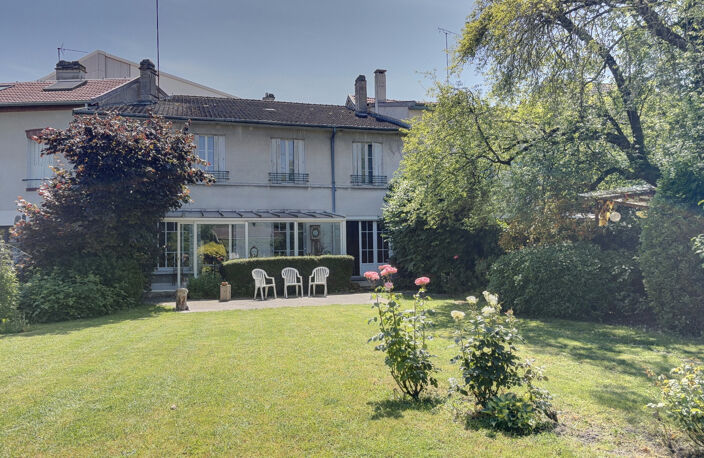 Reims quartier Sainte Anne, grande maison familiale 5 chambres avec magnifique jardin — photo 2