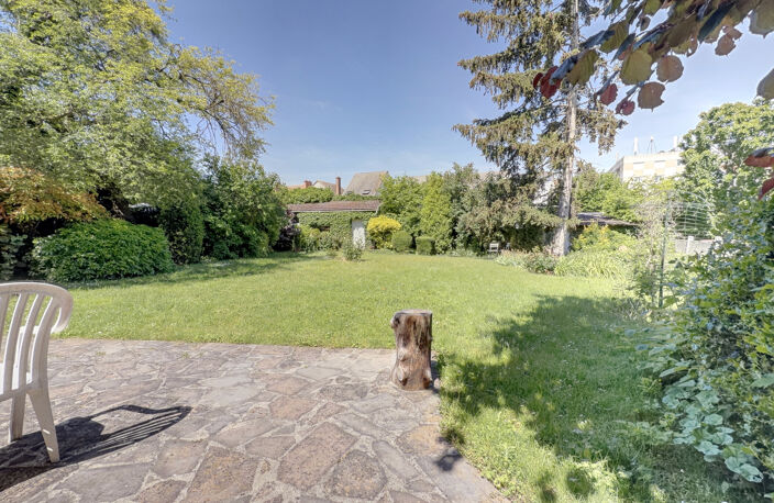 Reims quartier Sainte Anne, grande maison familiale 5 chambres avec magnifique jardin — photo 4