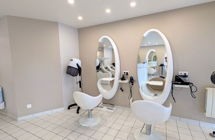 Vente Esthétique, Coiffure 93 m&sup2; — photo 3