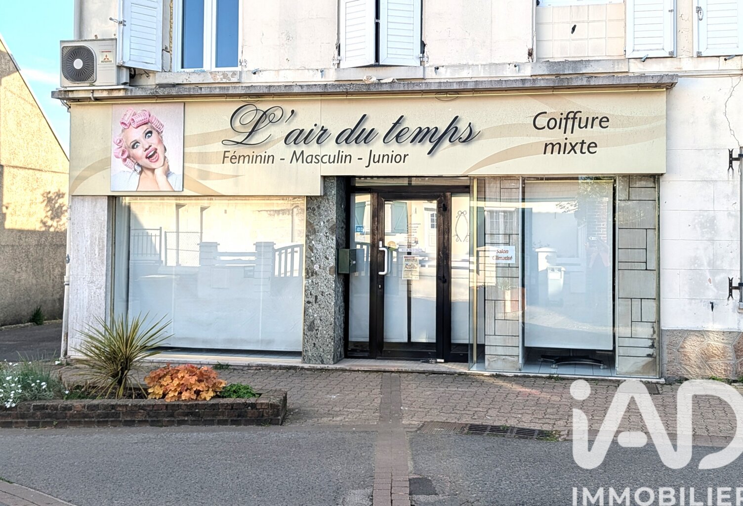 Vente Boutique/Local commercial 93 m&sup2; — photo 1