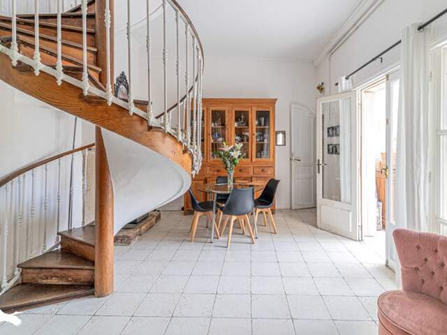Maison de ville de 4 pièces principales — photo du bien