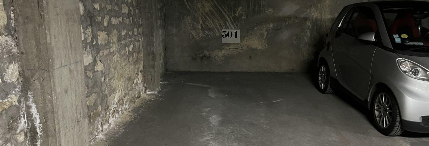 Garage  11 m² à louer à Paris 15 (75015)