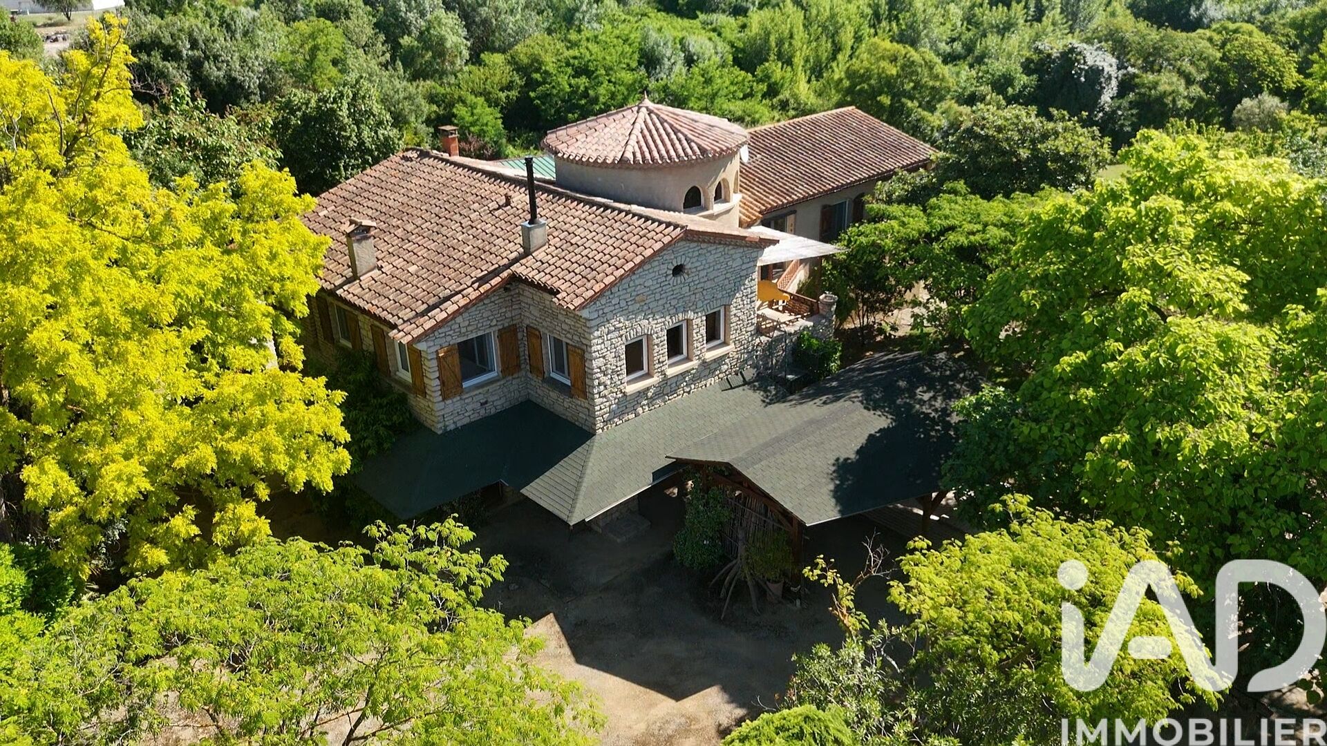 Vente Maison/villa 9 pièces - Photo 2