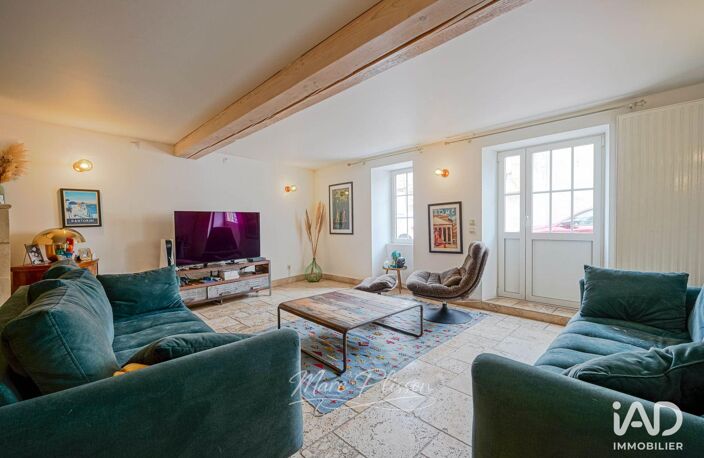 Vente Maison/villa 7 pièces — photo 2