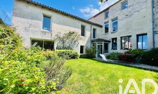 Maison 9 Pièces 297 m² à vendre à Saintes (17100)