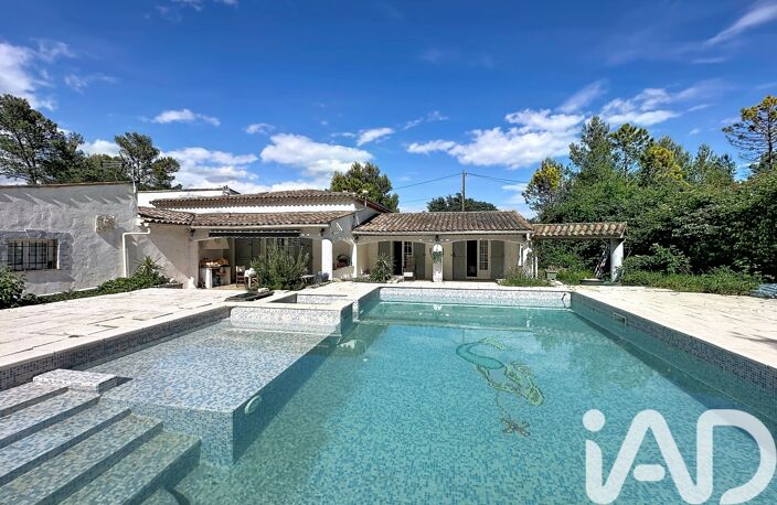 Vente Maison/villa 10 pièces — photo 2