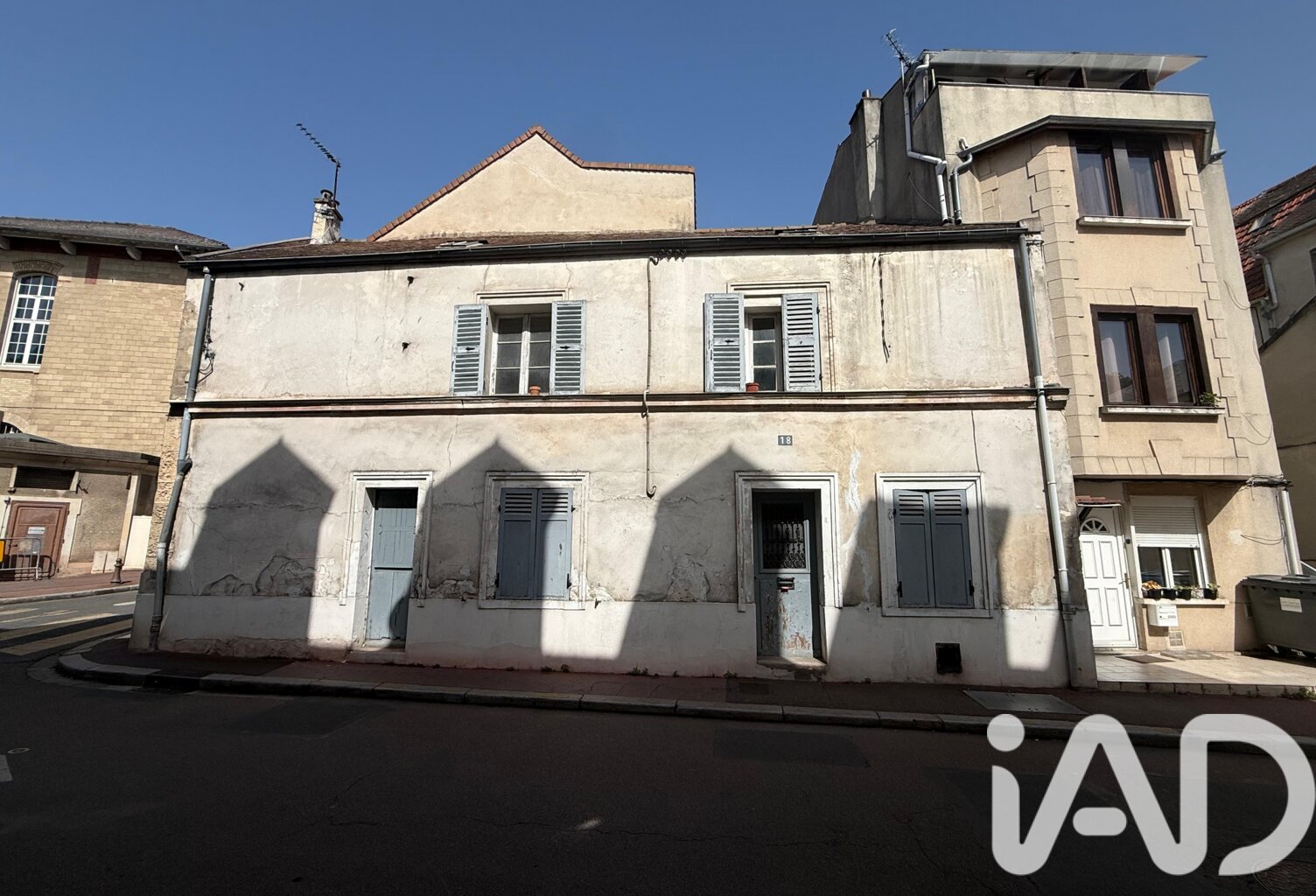 Vente Maison/villa 10 pièces — photo 1