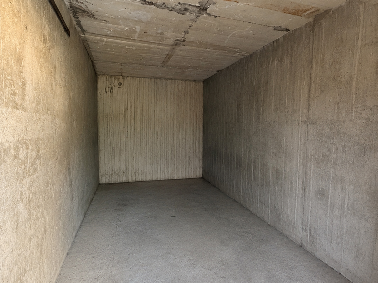 Vente Garage 15 m&sup2; — photo 1
