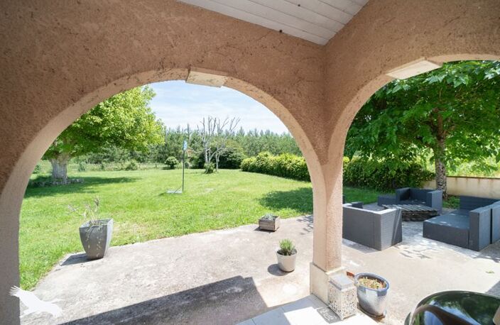 Vente maison 7 pièces 170 m² Berson (33390) — photo 3