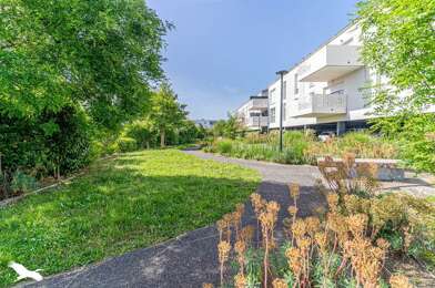 Appartement 3 pièces 236700 €