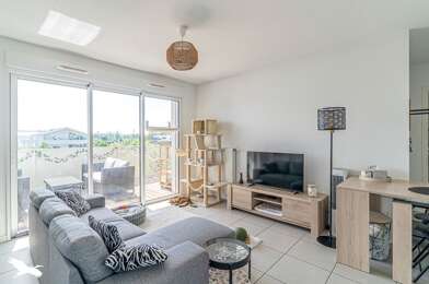 Appartement 3 pièces 236700 €