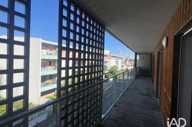 Appartement 3 pièces 1065 €