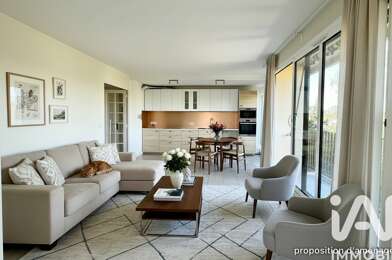 Appartement 4 pièces 256000 €