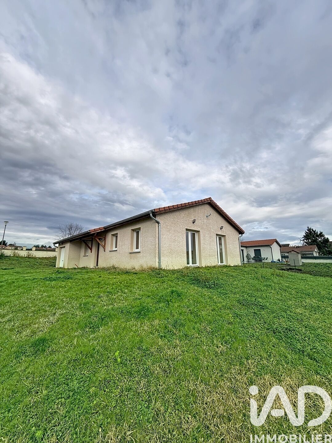 Vente Maison/villa 5 pièces - Photo 3