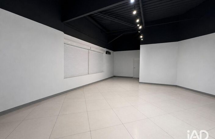 Location Boutique/Local commercial 100 m&sup2; — photo 3