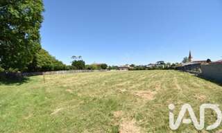Terrain  2365 m² à vendre à Saint-Clar-de-Rivière (31600)