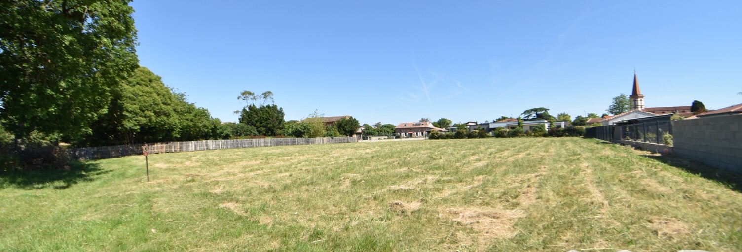 Terrain  2365 m² à vendre à Saint-Clar-de-Rivière (31600)