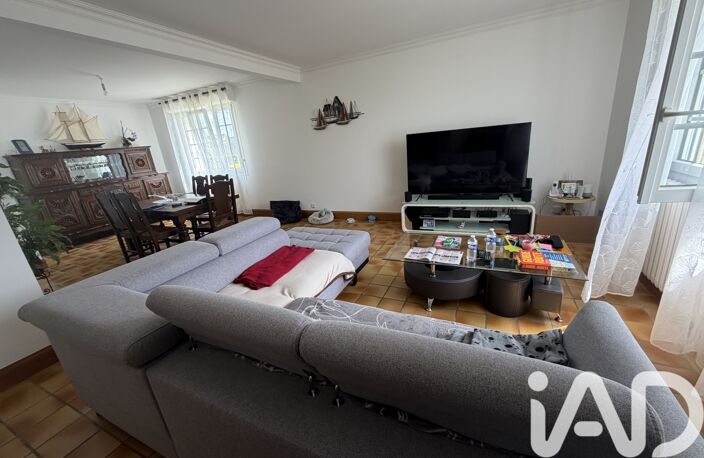 Vente Maison traditionnelle 7 pièces — photo 2
