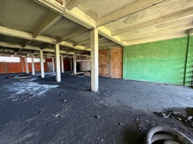APPARTEMENT PLATEAU A AMENAGER T5 EN RDC A REPLONGES — photo 1