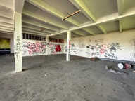 APPARTEMENT PLATEAU A AMENAGER T5 EN RDC A REPLONGES — photo 4