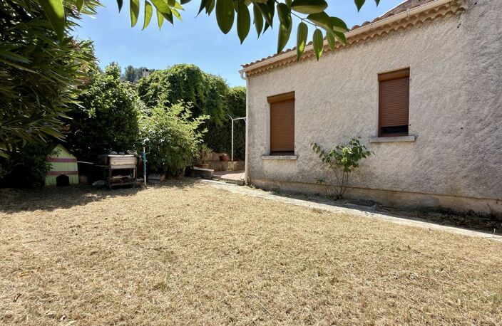LA PENNE SUR HUVEAUNE, VILLA DE TYPE 5/6 AVEC PISCINE ET GARAGE — photo 4