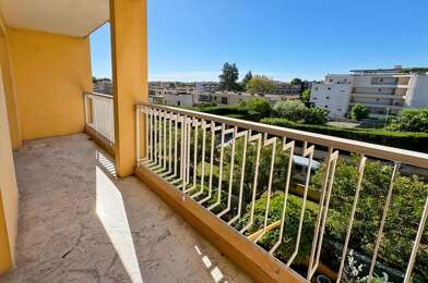 Appartement 4 pièces 300000 €