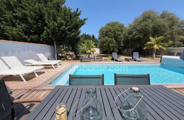 VILLA D’ARCHITECTE DE PLAIN-PIED – LA COUARDE-SUR-MER (PLAGE À PIED) — photo 4