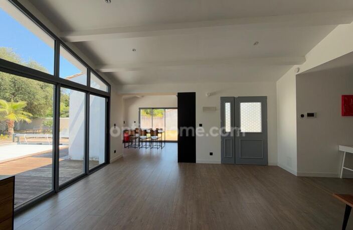 VILLA D’ARCHITECTE DE PLAIN-PIED – LA COUARDE-SUR-MER (PLAGE À PIED) — photo 5