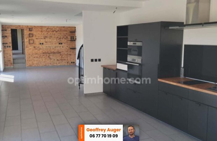Superbe longère rénovée de 214m² LOUDUN (86) — photo 3