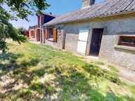 MAISON EN PIERRE AVEC JARDIN ET DÉPENDANCES — photo 4