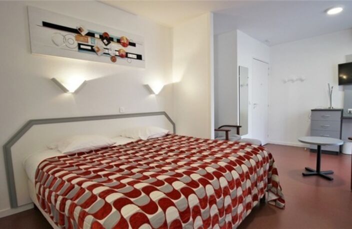 Appartement T2 dans centre ville de dax à côté des cures dans résidence de tourisme classée — photo 3