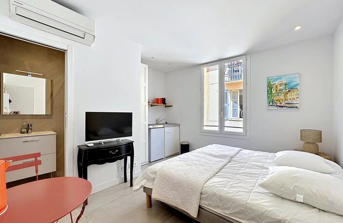 Cannes Immeuble 4 Studios Rénovés — photo 2