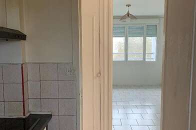 Appartement 4 pièces 900 €