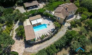 Maison 7 Pièces 220 m² à vendre à Solliès-Toucas (83210)