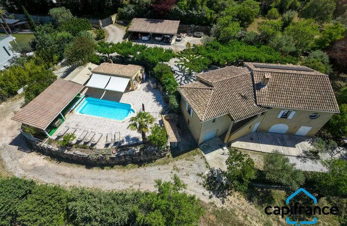 Maison à vendre 7 pièces SOLLIES TOUCAS (83) — photo 2