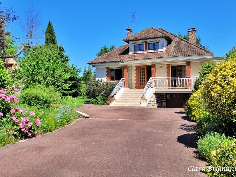 Maison à vendre - 6 pièces, 156m² à Avrainville - sous-sol total et terrain arboré de 1 555 m² — photo 1