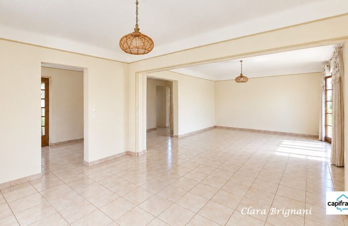 Maison à vendre - 6 pièces, 156m² à Avrainville - sous-sol total et terrain arboré de 1 555 m² — photo 4