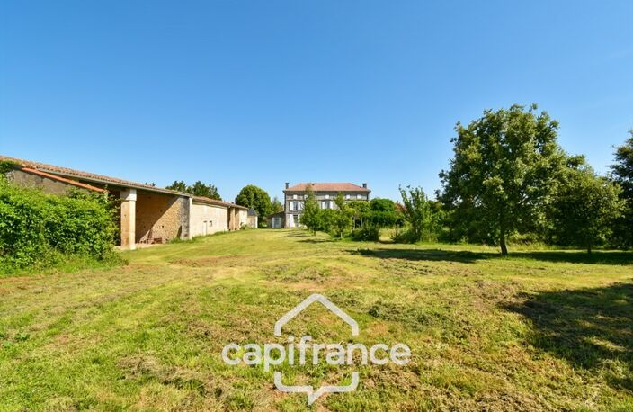Propriété à vendre 14 pièces PAILLE (17) sur 4800m² de terrain avec nombreuses dépendances — photo 4