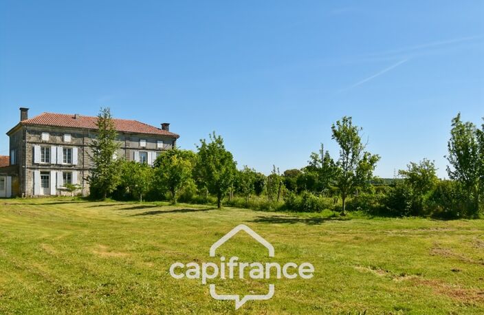 Propriété à vendre 14 pièces PAILLE (17) sur 4800m² de terrain avec nombreuses dépendances — photo 5