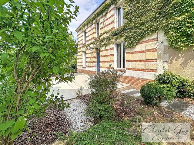 PONCE SUR LE LOIR (72340) Maison de caractère à vendre, 4 chambres, garage, terrain 335m² — photo du bien