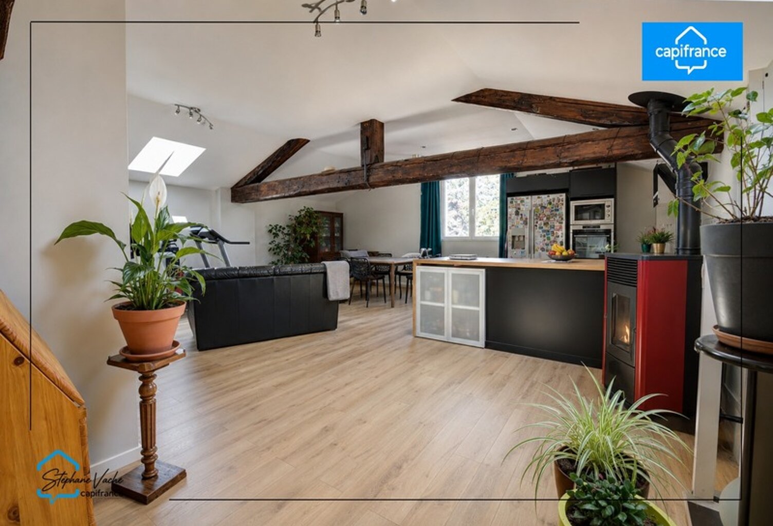 Appartement F3, 95m2, 2 places de parking , terrain 100m2 — photo 1