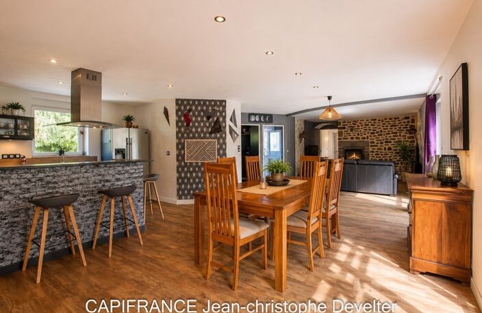 Maison à vendre proche de GORRON (53) maison en pierre de plain pied 4 chambres sur terrain de 6 300 m2 — photo 4